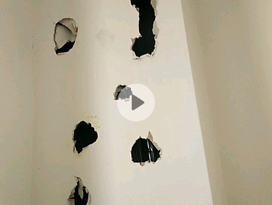 Odstranit sádrokartonovou zeď a namontovat novou