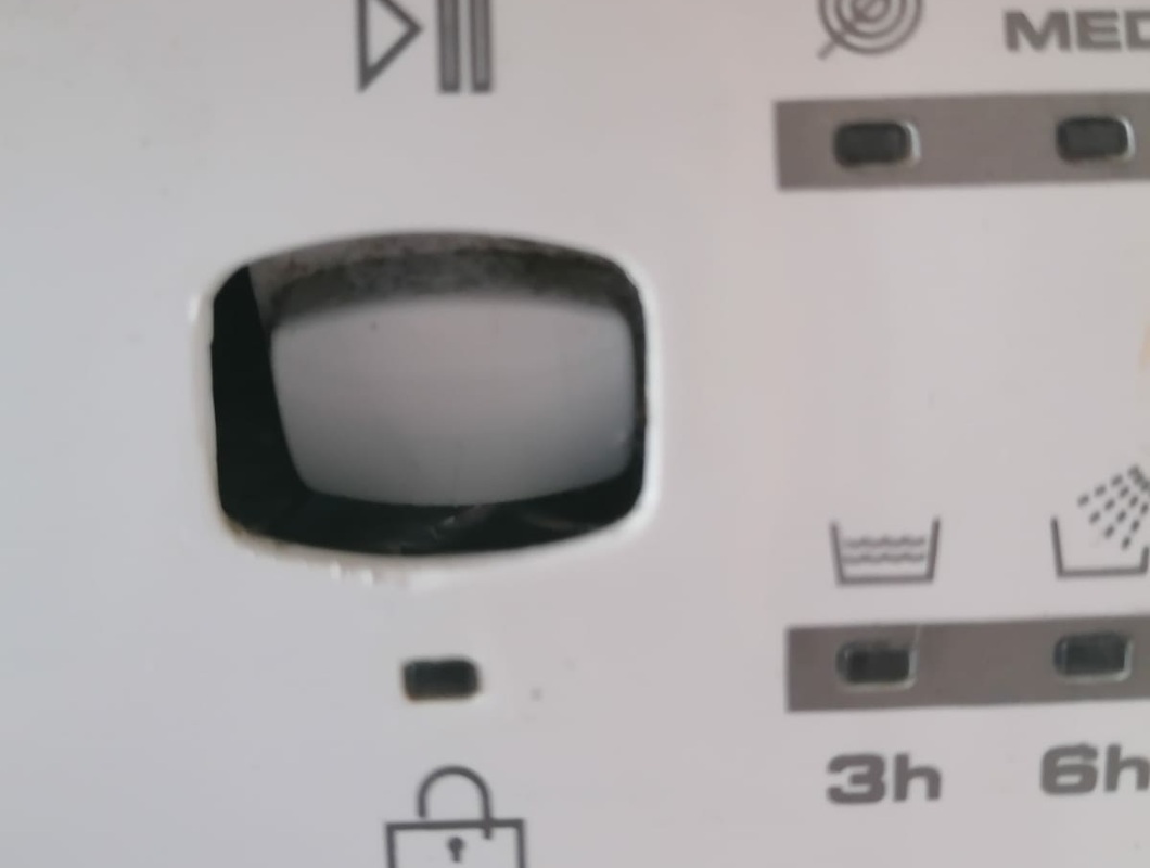 Oprava tlačítka na pračce / zvuk kapek v odpadu umyvadla