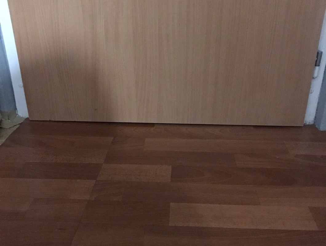 Zkrácecí vchodových dveří / montáž wc zámku