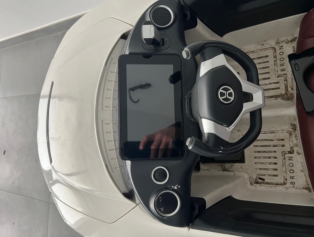 Oprava elektrického autíčka Henes Broon T870
