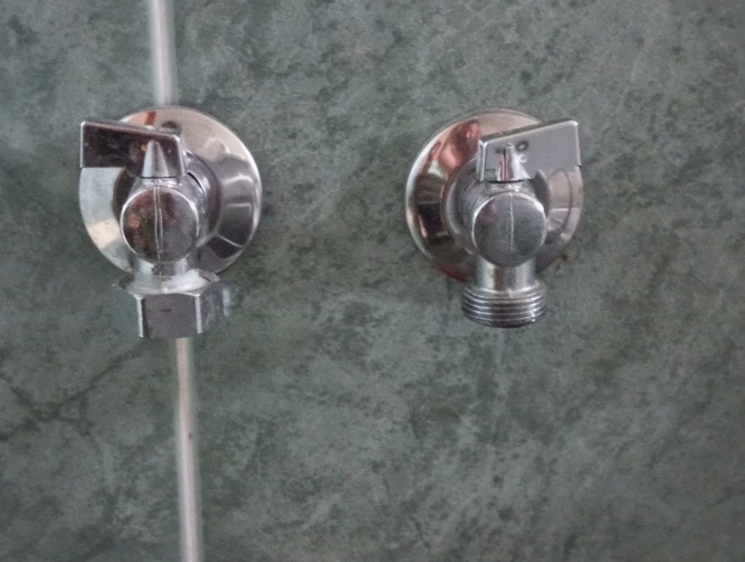 výměna ventilu/kohoutku u přívodu studené vody pro pračku