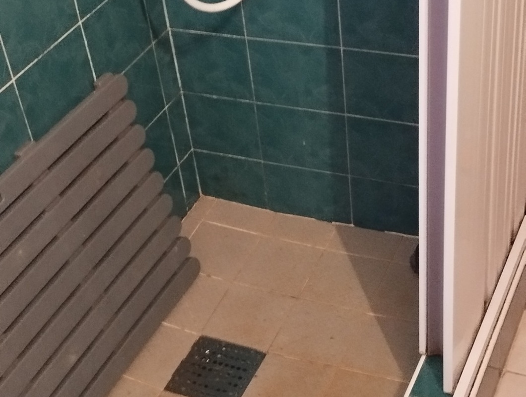 Vyměnit plast "harmoniku" dveře ve sprchovém koutu